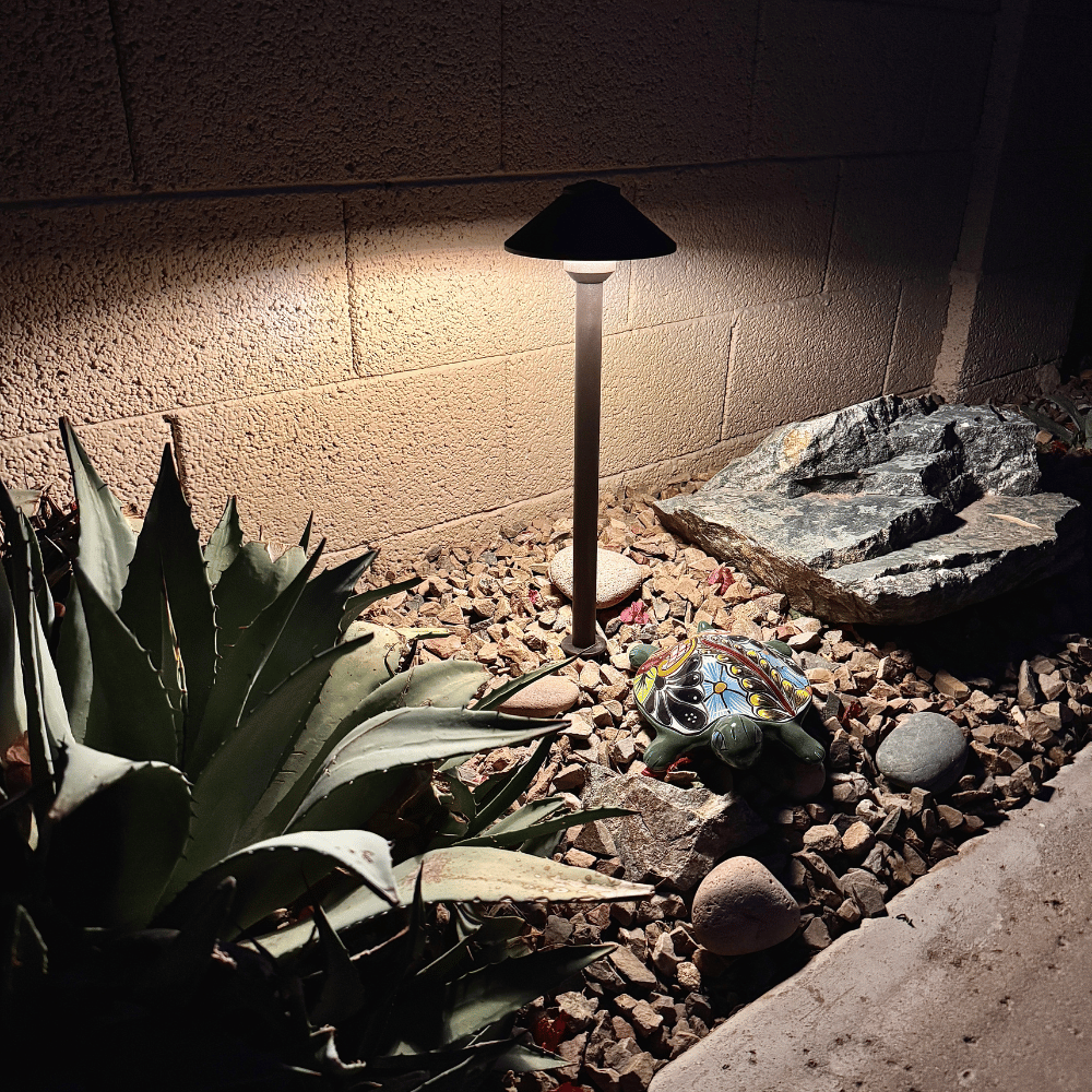 path_light_side_yard_south_phoenix